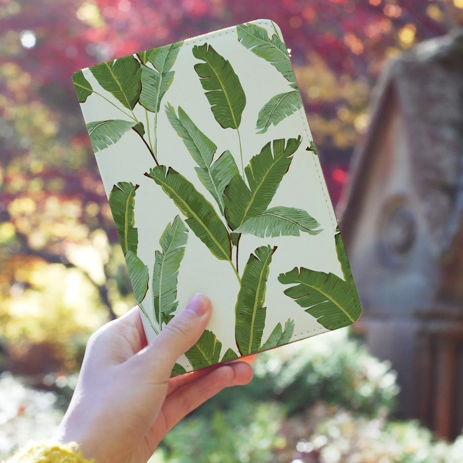 Travel Wallet - Green Leaves