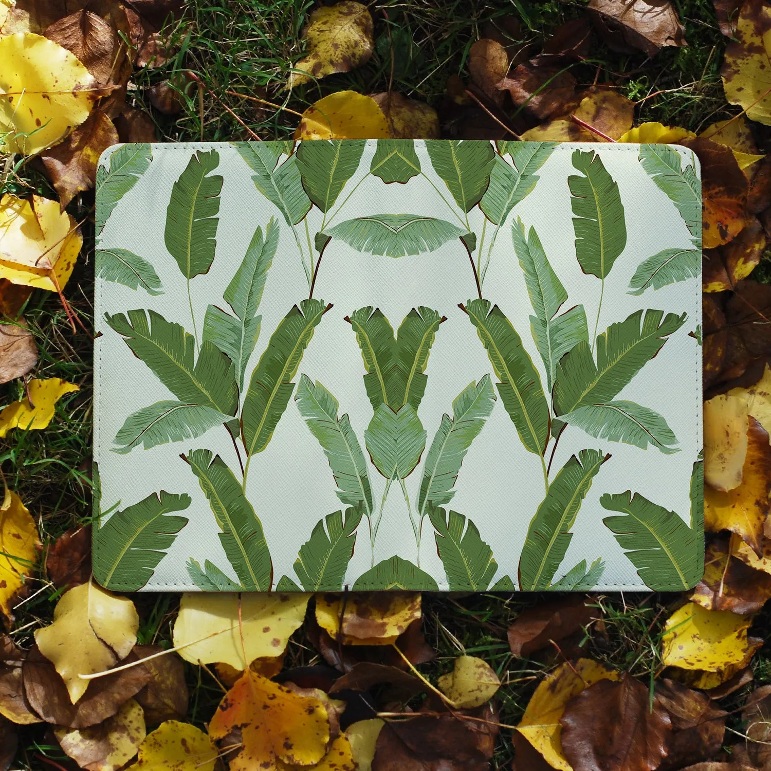 Travel Wallet - Green Leaves