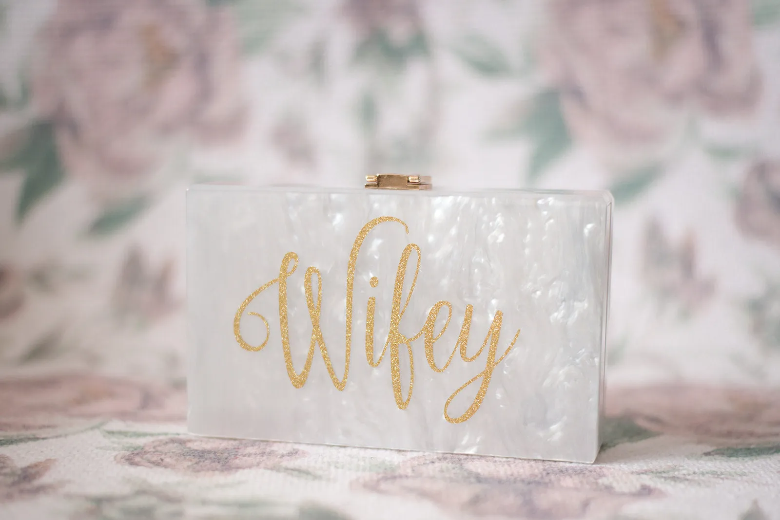 Wifey box clutch